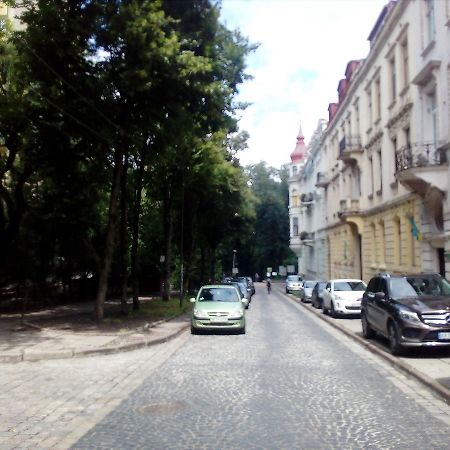 The Georgehouse Hostel Lviv Eksteriør billede