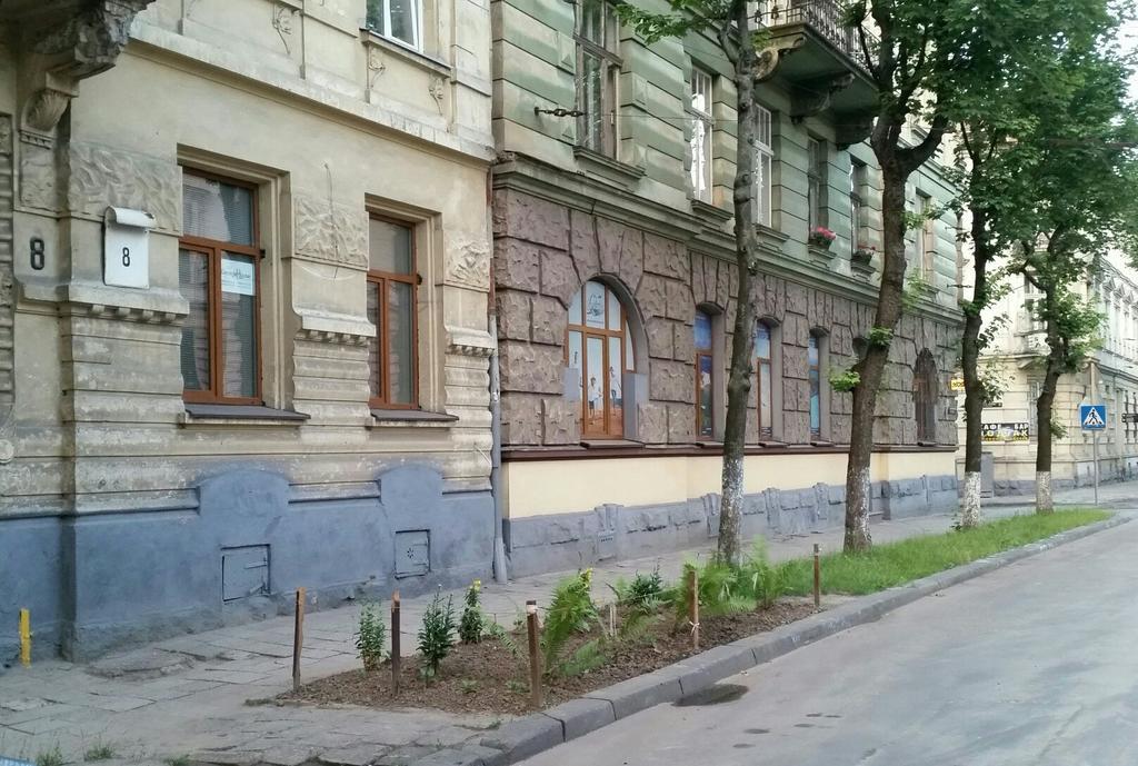 The Georgehouse Hostel Lviv Eksteriør billede