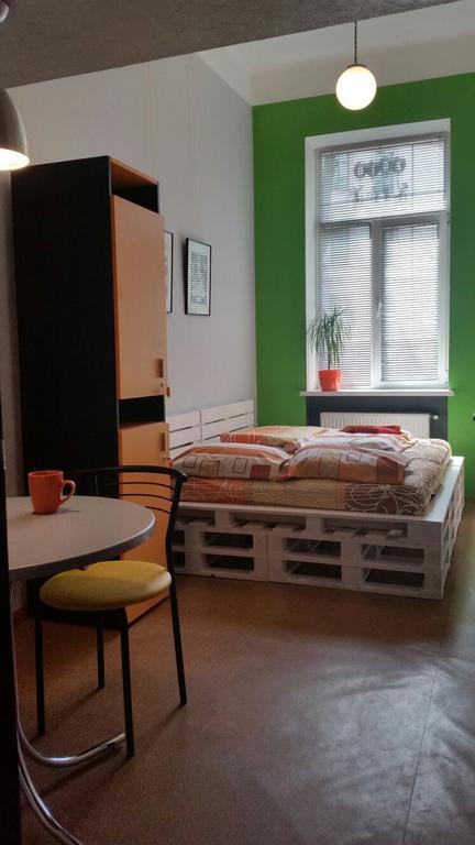 The Georgehouse Hostel Lviv Eksteriør billede