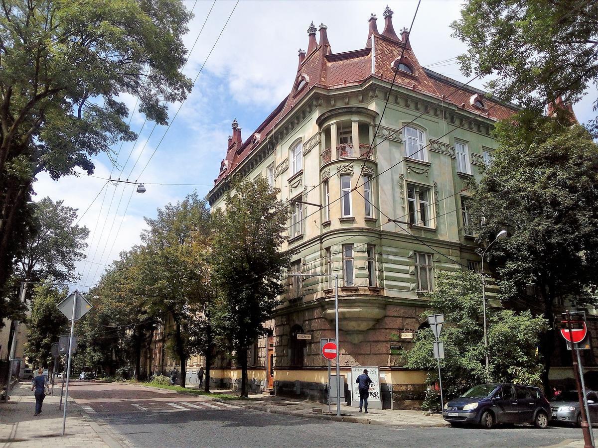The Georgehouse Hostel Lviv Eksteriør billede